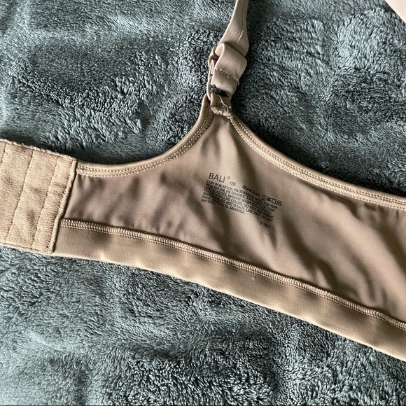 Bali Wirefree no padding bra - Picture 3 of 4